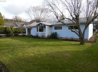 1162 SE Riverside Dr, Myrtle Creek, OR 97457