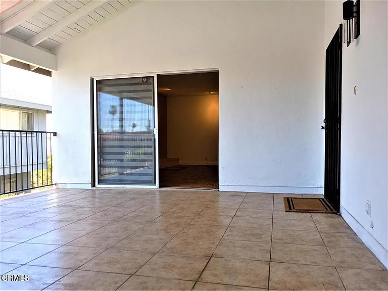 2422 Seahorse Ave — Photo 25