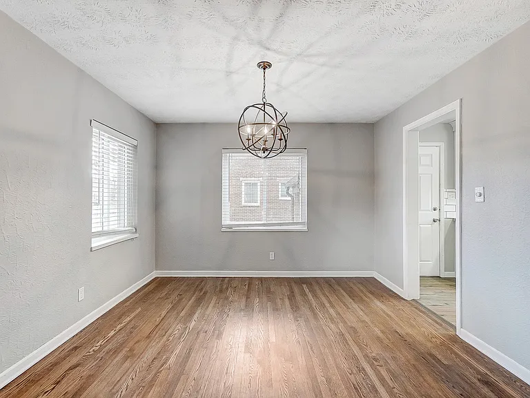 4016 Maricarr Dr — Photo 10