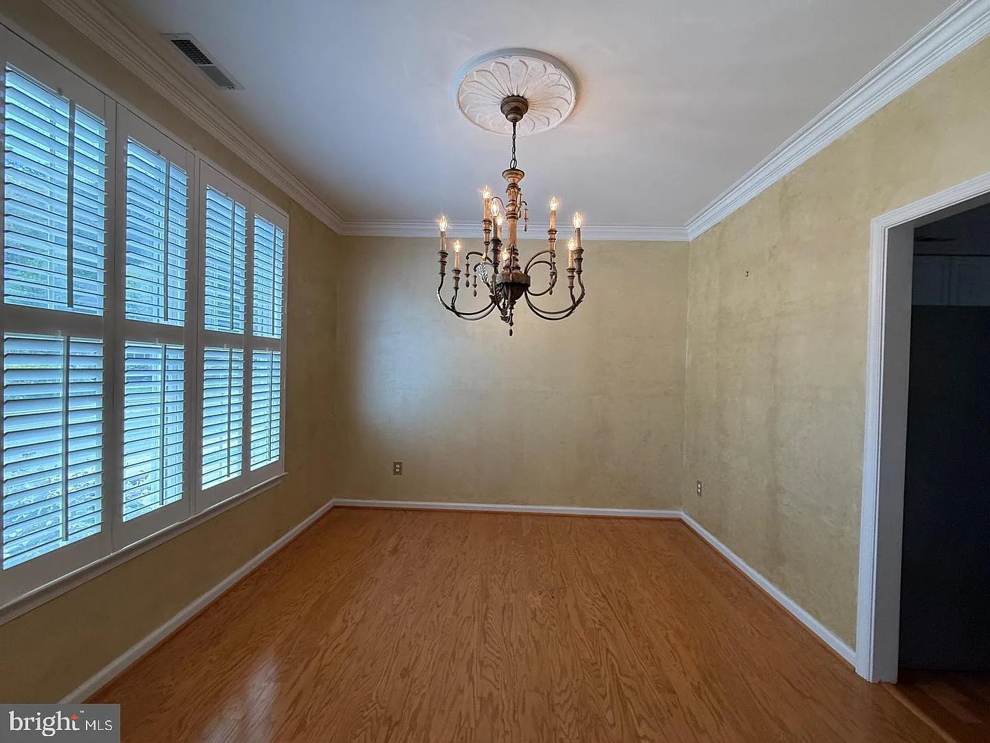 3 bed, 2.5 bath, 1806 sqft, $2,850 — Photo 4