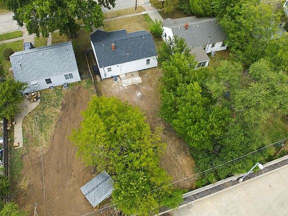 3rd image of 5125 E Elm St