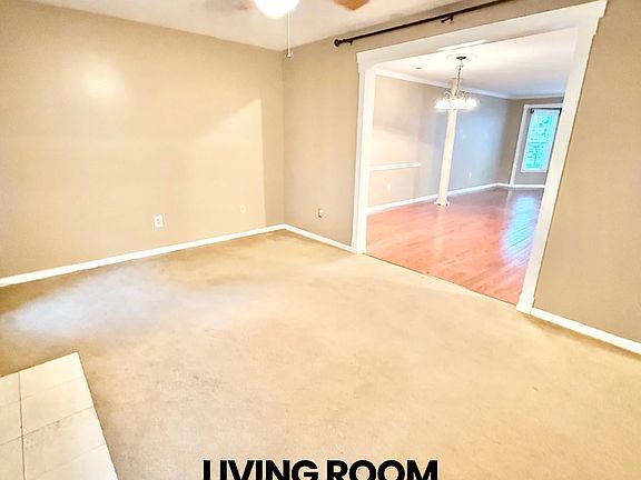 5th image of 16 Martin Ct
