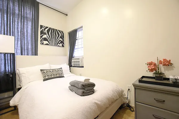 Rented by REAL New York | media 34