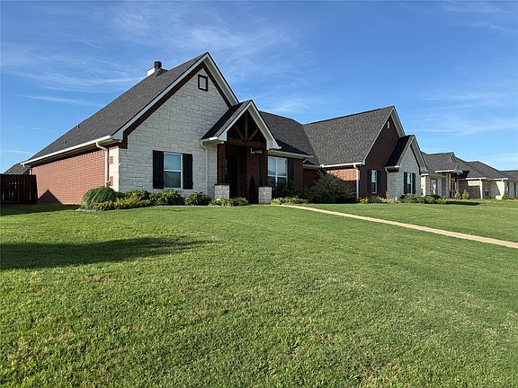 3rd image of 1003 Stone Bridge St