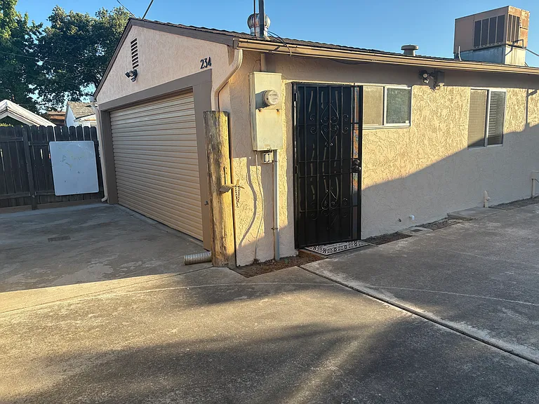 Fusco Ave — Photo 7