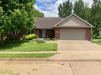 2070 Jaeger Dr, Dubuque, IA, 52003