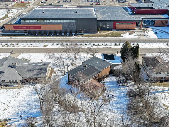 5th image of 9001 North King ROAD