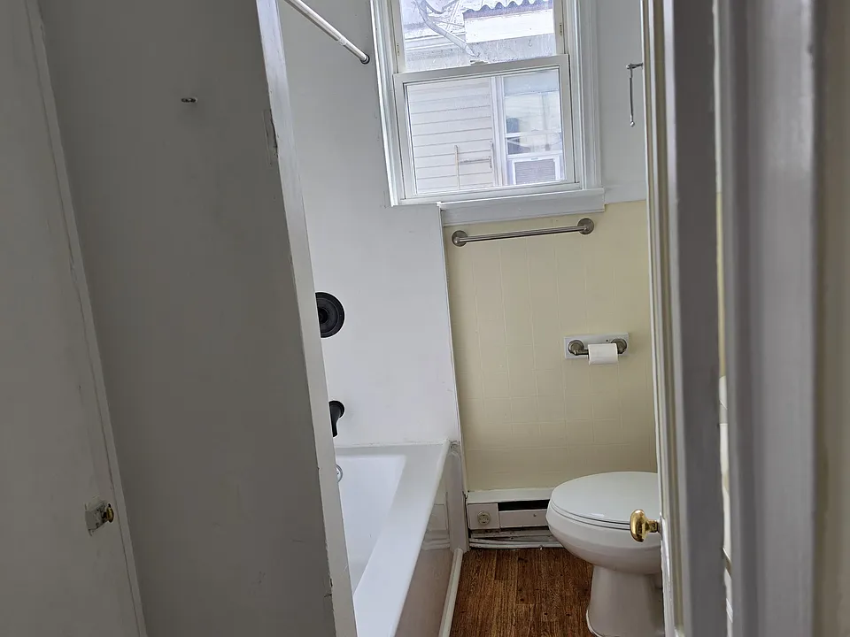 14 Pennsylvania Ave #14
