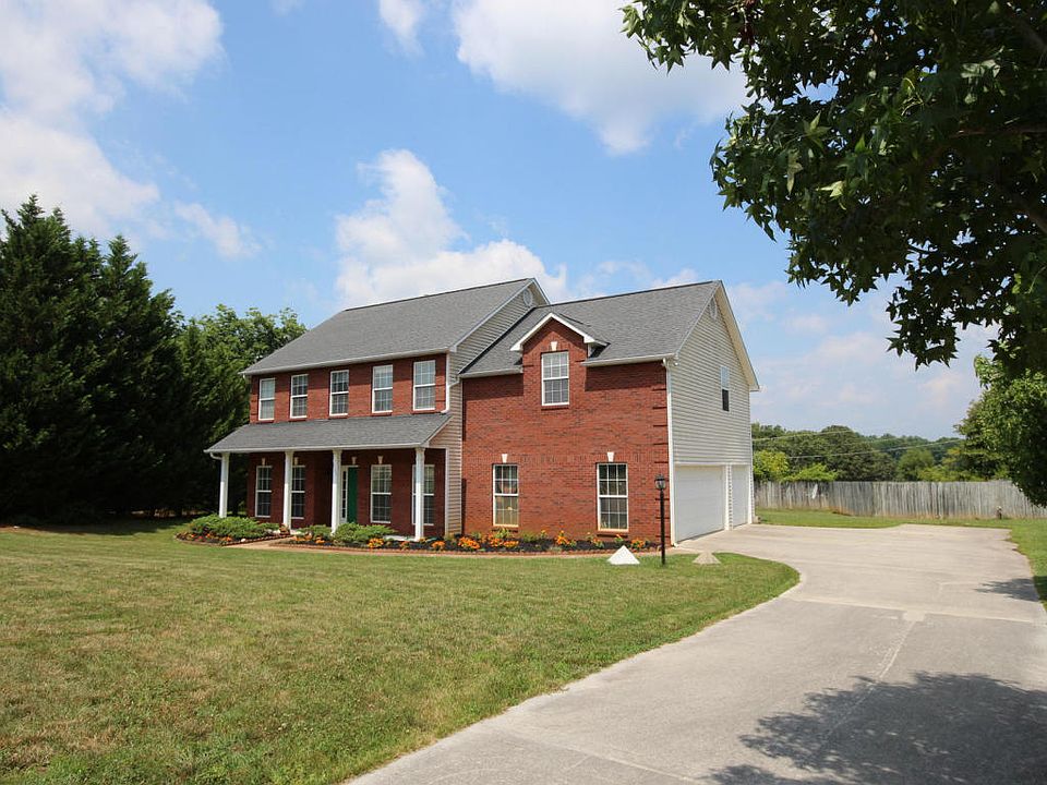 1st image of 2563 Silverstone Ln