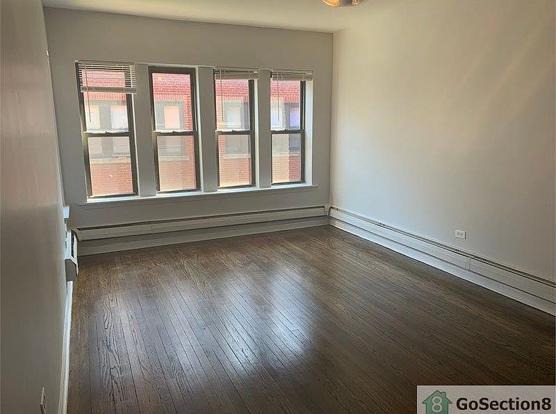 1st image of 7024 S Paxton Ave APT 2B