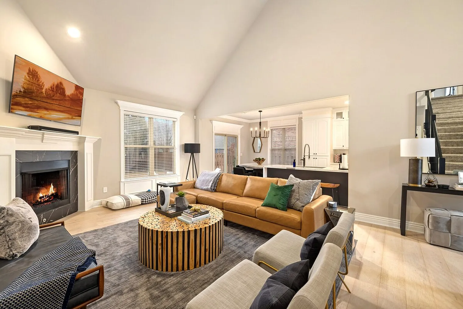 4 bed, 2.0 bath, 2443 sqft, $4,628 — Photo 1
