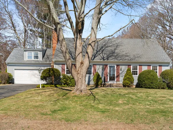 9 Sparrow Bush Lane, Guilford, CT 06437