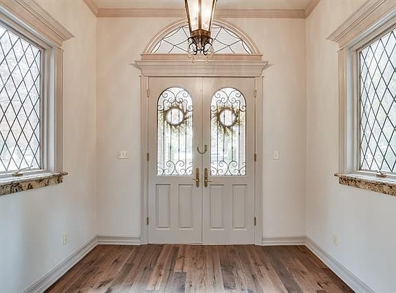 5th image of 808 Drane Pl