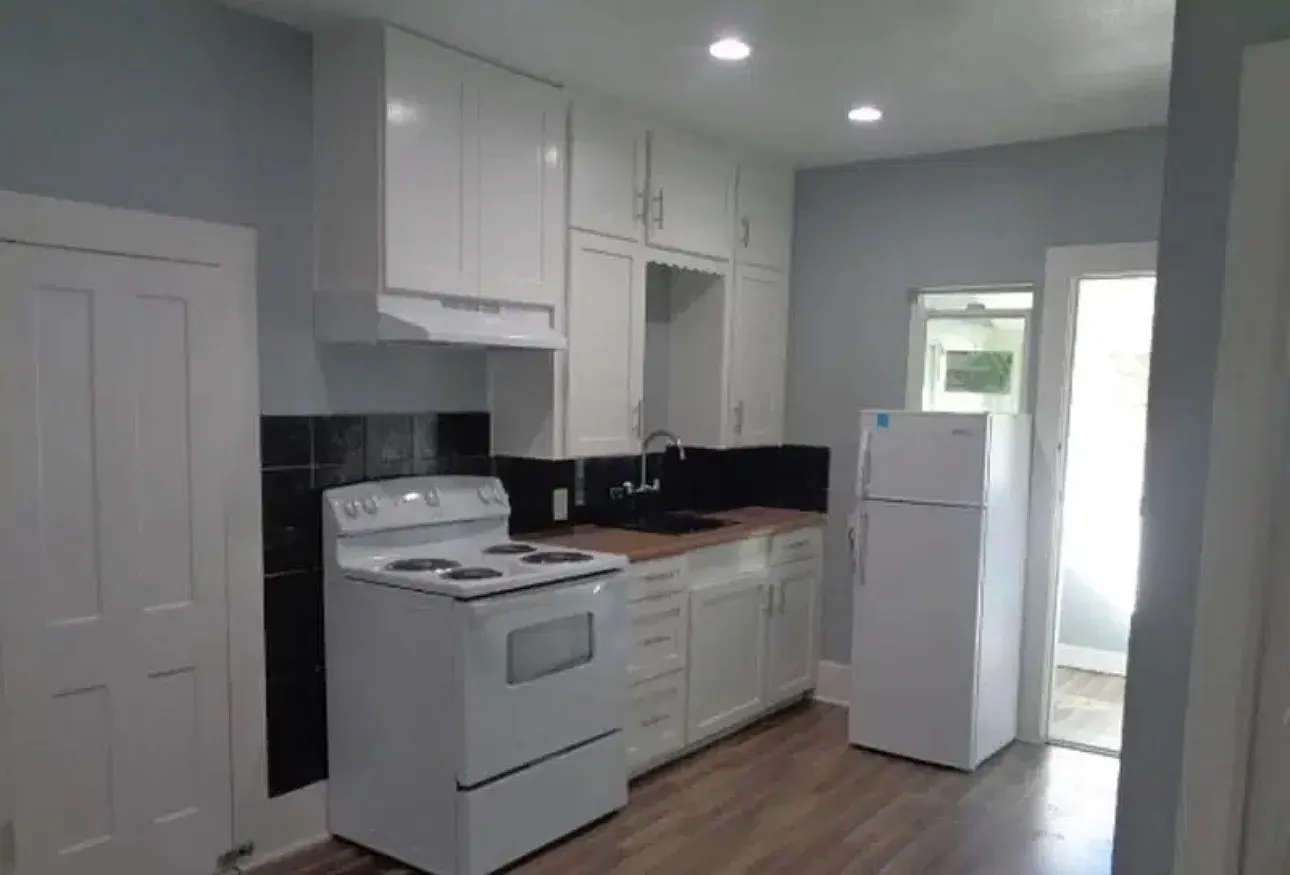 1 bed, 500 sqft, $1,350 — Photo 2