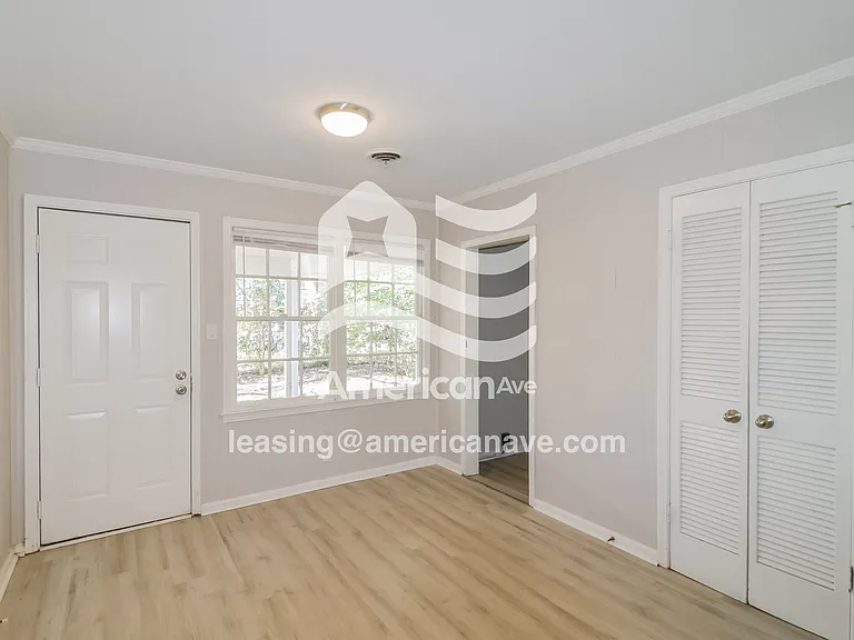 687889_006_wm_-_dining_room_13575714.jpg