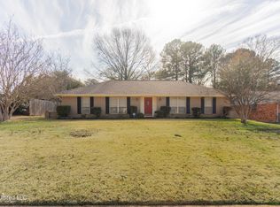 1417 Huntcliff Way, Clinton, MS 39056