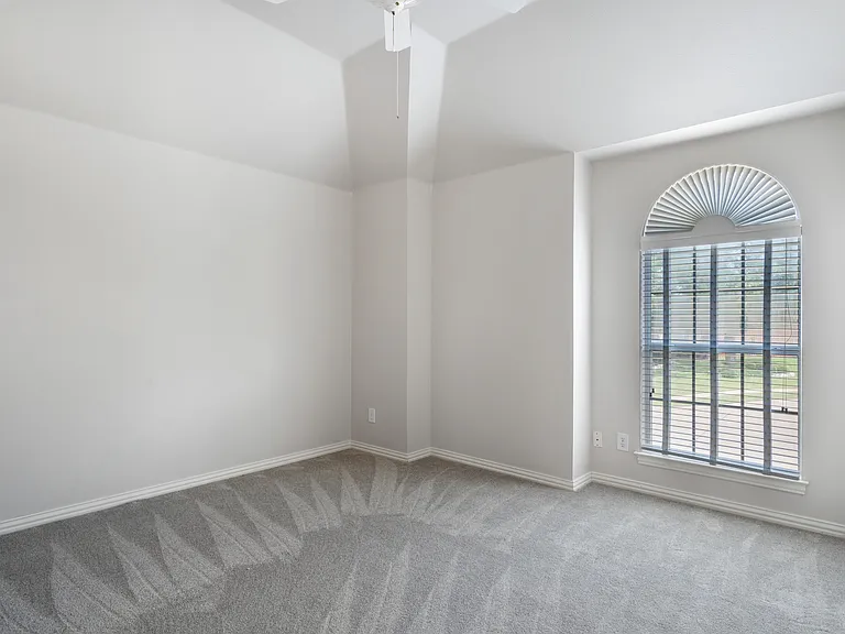 3705 Country Oak Ct — Photo 21