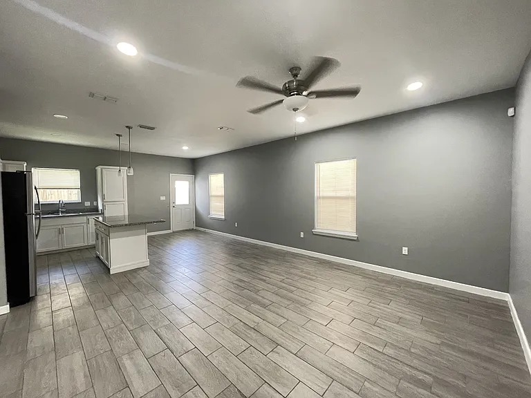 3416 Sahara Dr #3 — Photo 13