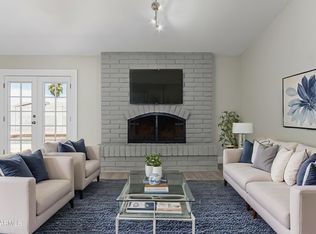 2320 E Shangri La Rd, Phoenix, AZ 85028