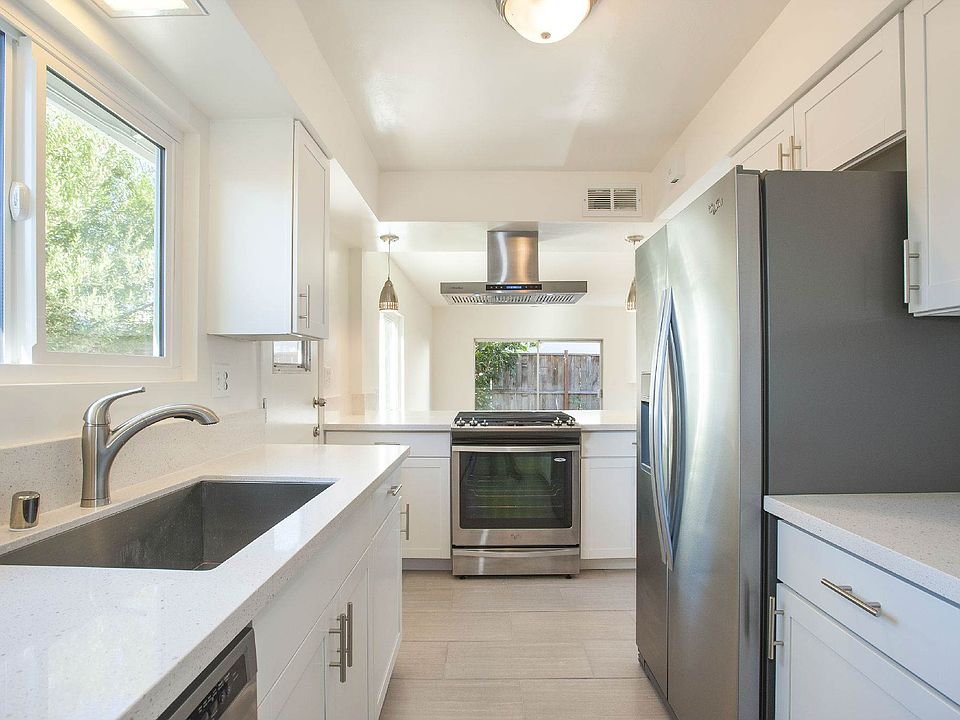 Unit 1 Kitchen