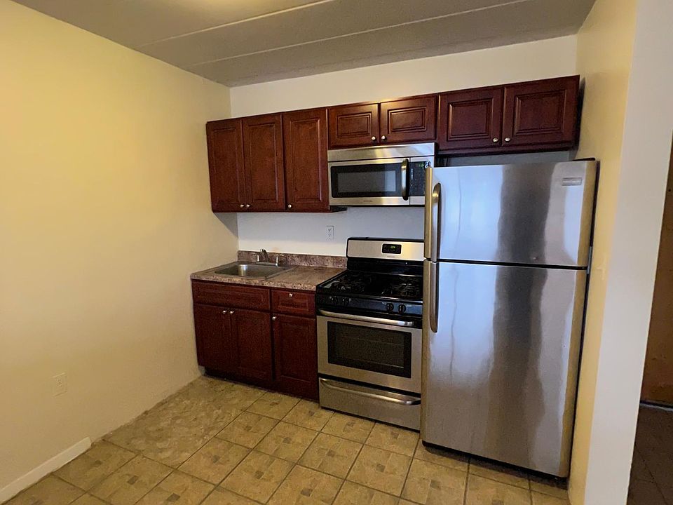 1st image of 116 Irvington Ave APT 4G