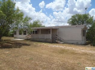 231 Creekway Ln, Seguin, TX 78155