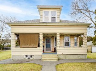 448 George Waterman Rd, Johnston, RI 02919