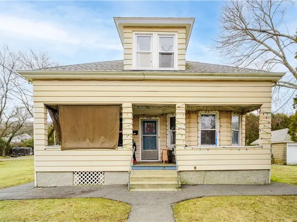 448 George Waterman Rd, Johnston, RI 02919