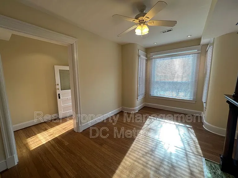 32 Quincy Pl NE #NE — Photo 5