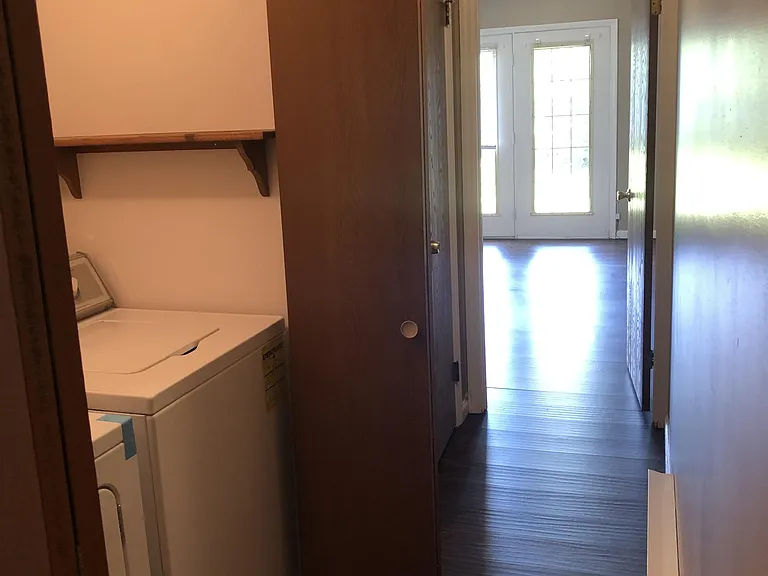 124 Pickwick Pl — Photo 12