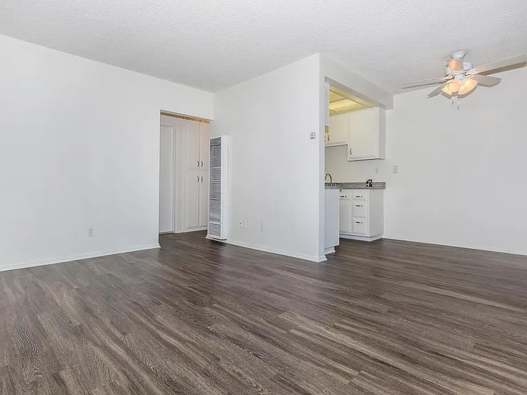La Ramada Apartment Homes — Photo 22