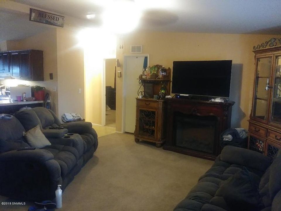 2nd image of 2990 Crocus Ct