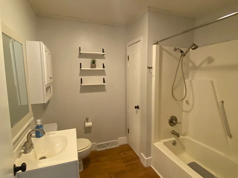 203 Augusta St — Photo 21