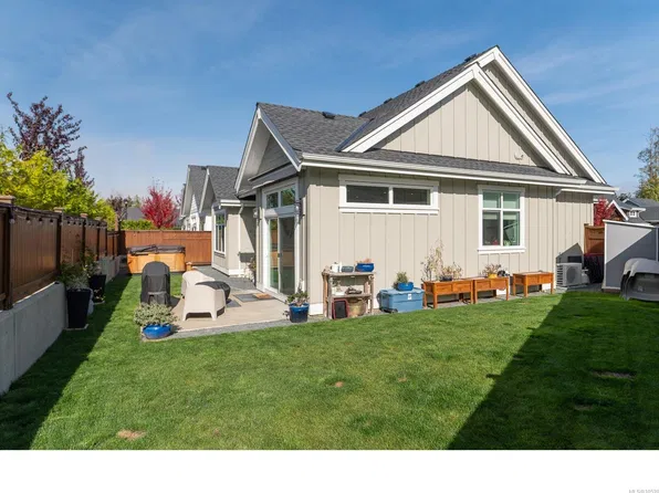 846 Ackerman Rd #18, French Creek, BC V9P 1A7