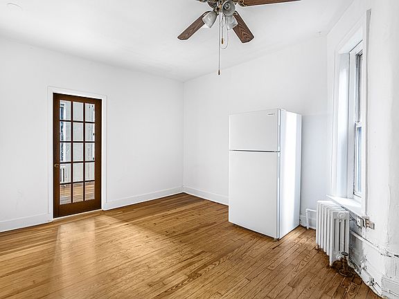 3rd image of 229 Sullivan St APT 4D