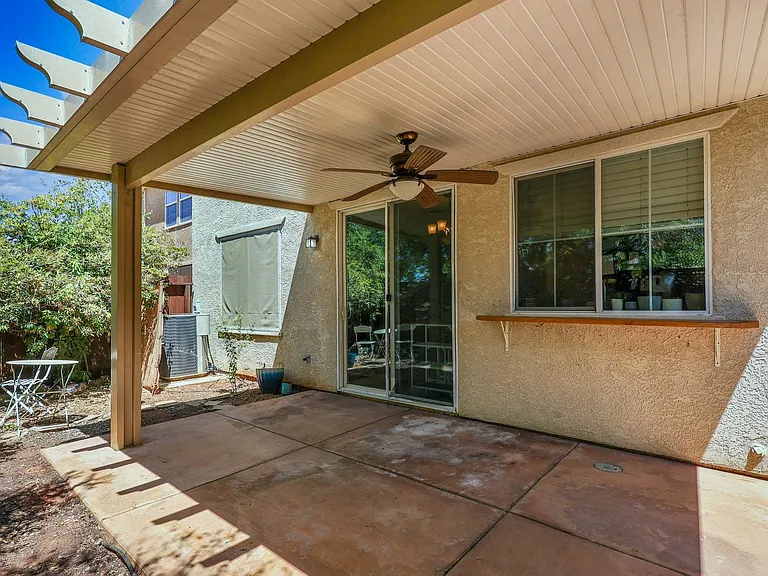 2035 Vienna Way — Photo 21