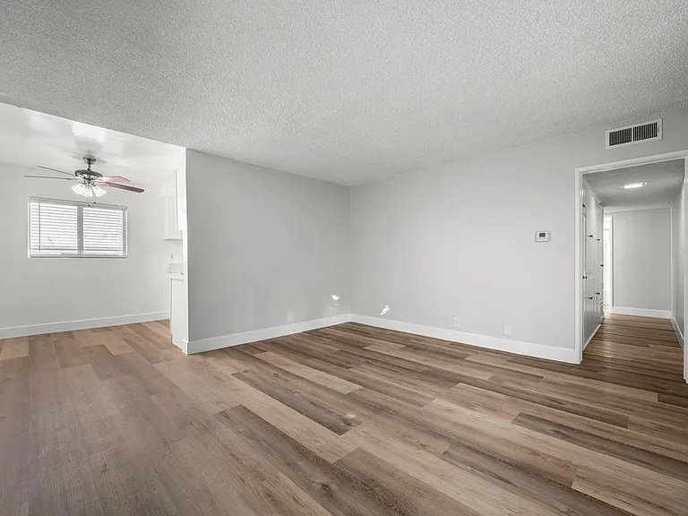 815 Victor Ave — Photo 20