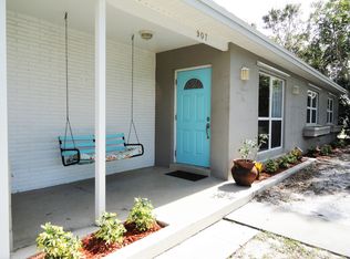 907 Abeto St NE, Palm Bay, FL 32905