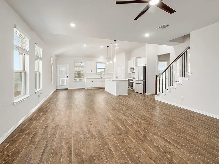 1228 Calendula Trl — Photo 5