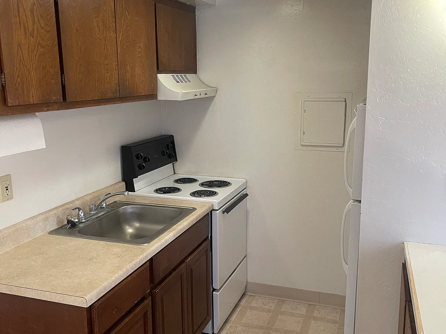 1 bed, $2,200 — Photo 2