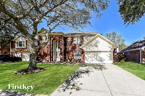 3117 Bay Creek Dr Photo 1