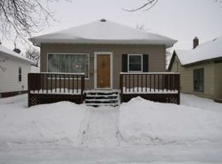 1213 6th Ave N, Grand Forks, ND 58203