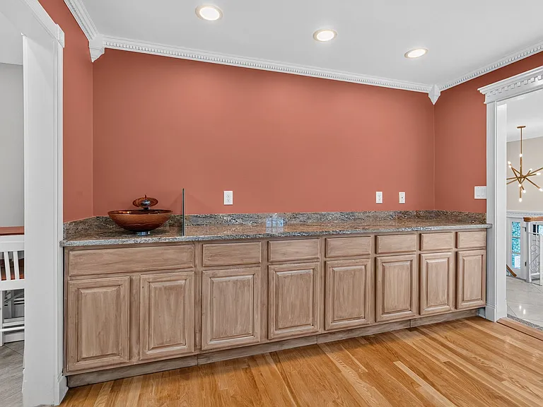 25 Cleveland Ave — Photo 10