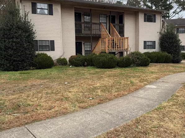 5004 Chancellor Sq NW Unit D, Huntsville, AL 35810