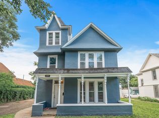 922 18 1/2 Ave NE #1, Minneapolis, MN 55418