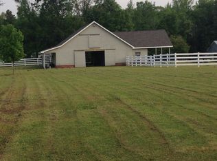 1325 El Dorado Rd, Benton, AR 72019