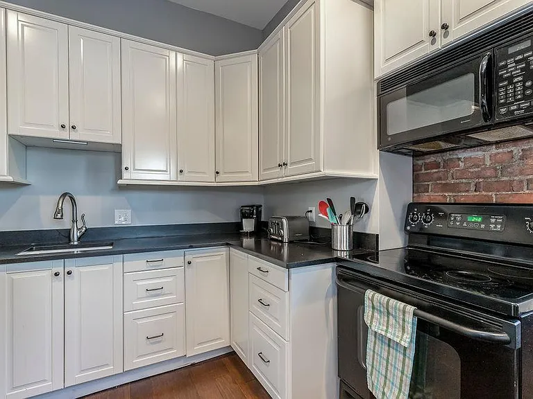 1206 E Armour Blvd — Photo 17
