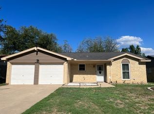 6716 Summit Ridge Dr, Watauga, TX 76148