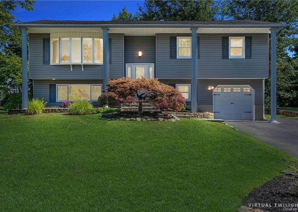1st image of 24 Southpark Dr