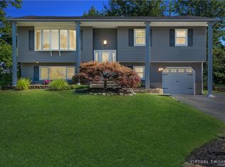 24 Southpark Dr, Garnerville, NY 10923